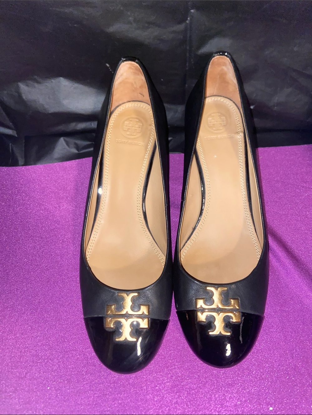 Tory Burch Black Leather & Patent Logo Cap heels